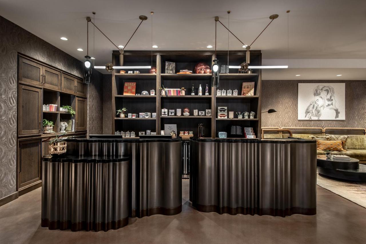 Vignette Collection Yours Truly Dc By Ihg Washington Bagian luar foto The interior of the London store