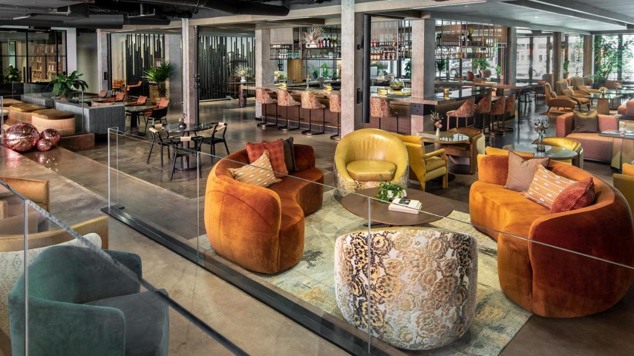 Vignette Collection Yours Truly Dc By Ihg Washington Bagian luar foto The lounge at the airport