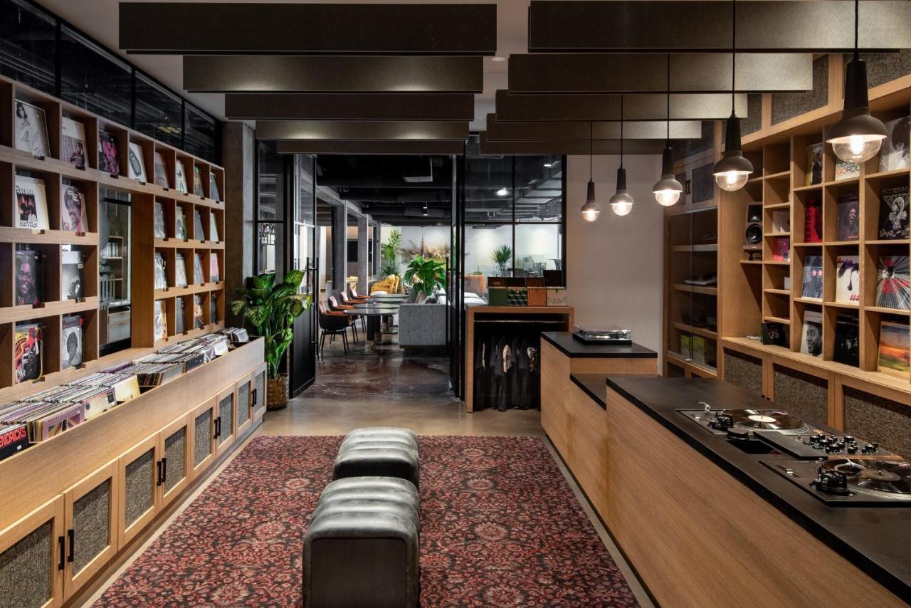 Vignette Collection Yours Truly Dc By Ihg Washington Bagian luar foto The interior of the restaurant