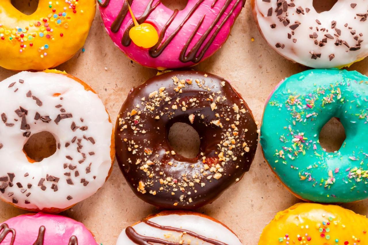 Vignette Collection Yours Truly Dc By Ihg Washington Bagian luar foto Glazed donuts