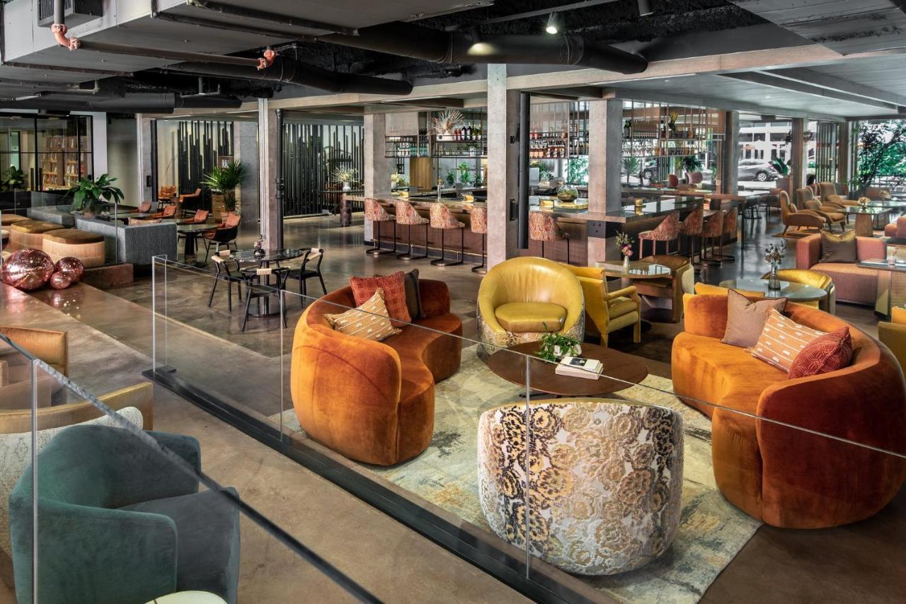 Vignette Collection Yours Truly Dc By Ihg Washington Bagian luar foto The lounge at the airport