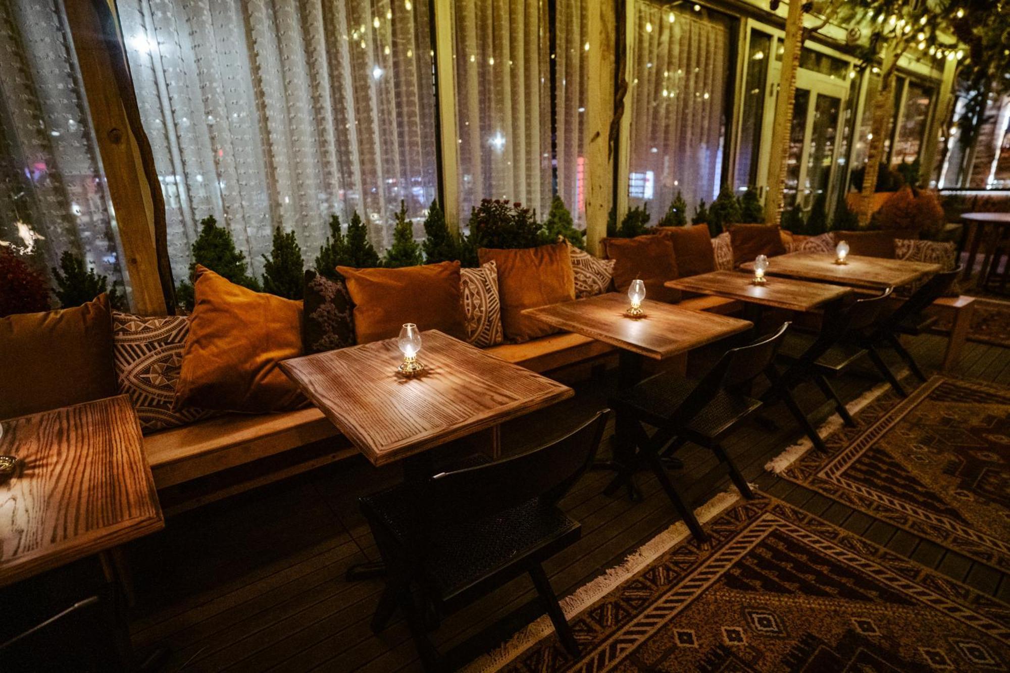 Vignette Collection Yours Truly Dc By Ihg Washington Bagian luar foto The interior of the restaurant