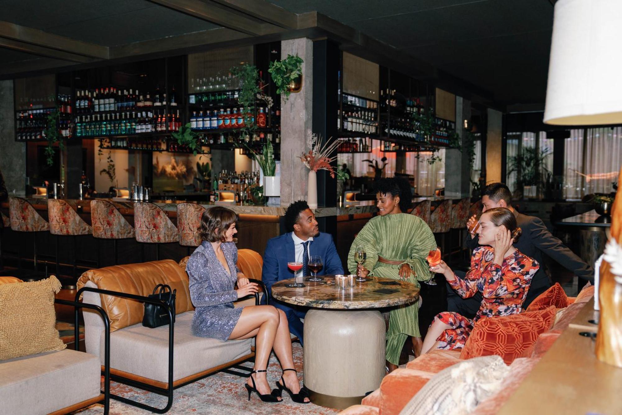 Vignette Collection Yours Truly Dc By Ihg Washington Bagian luar foto The bar at the Standard East Village